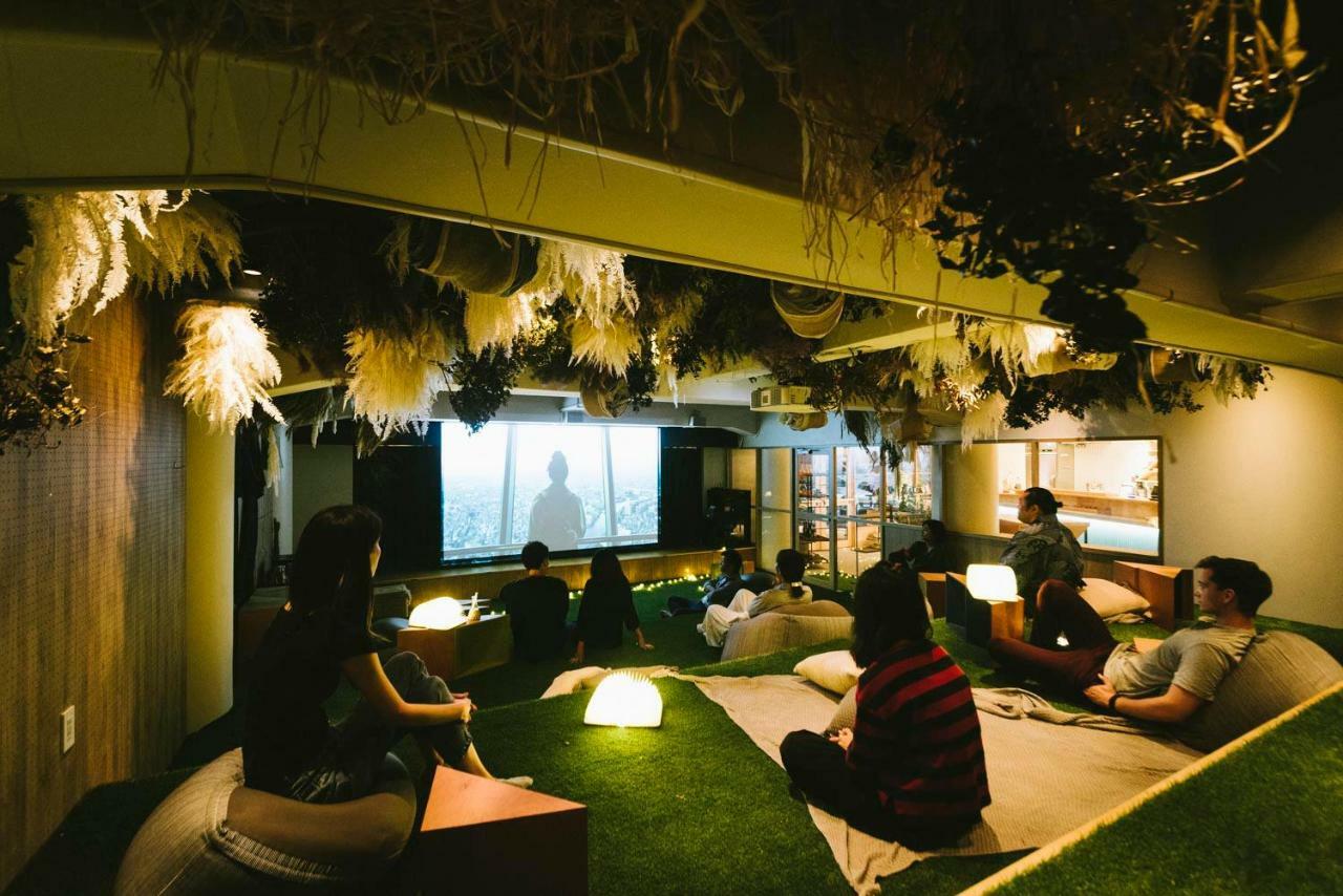 Theater Zzz Hostel Tokyo Exterior photo